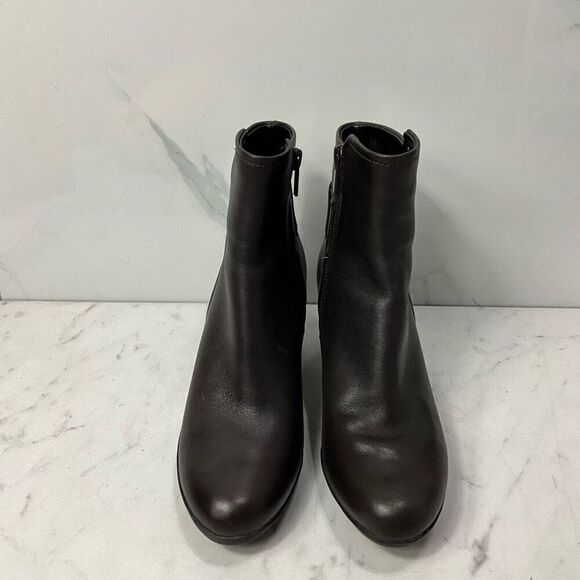 CLARKS Brown Leather Ankle Heel Booties - Picture 4 of 8